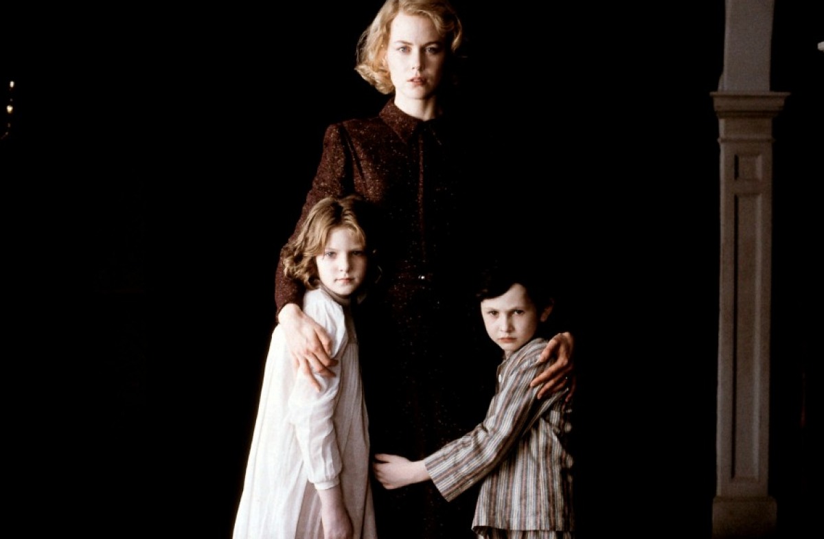 2001 The Others 2001 The Others