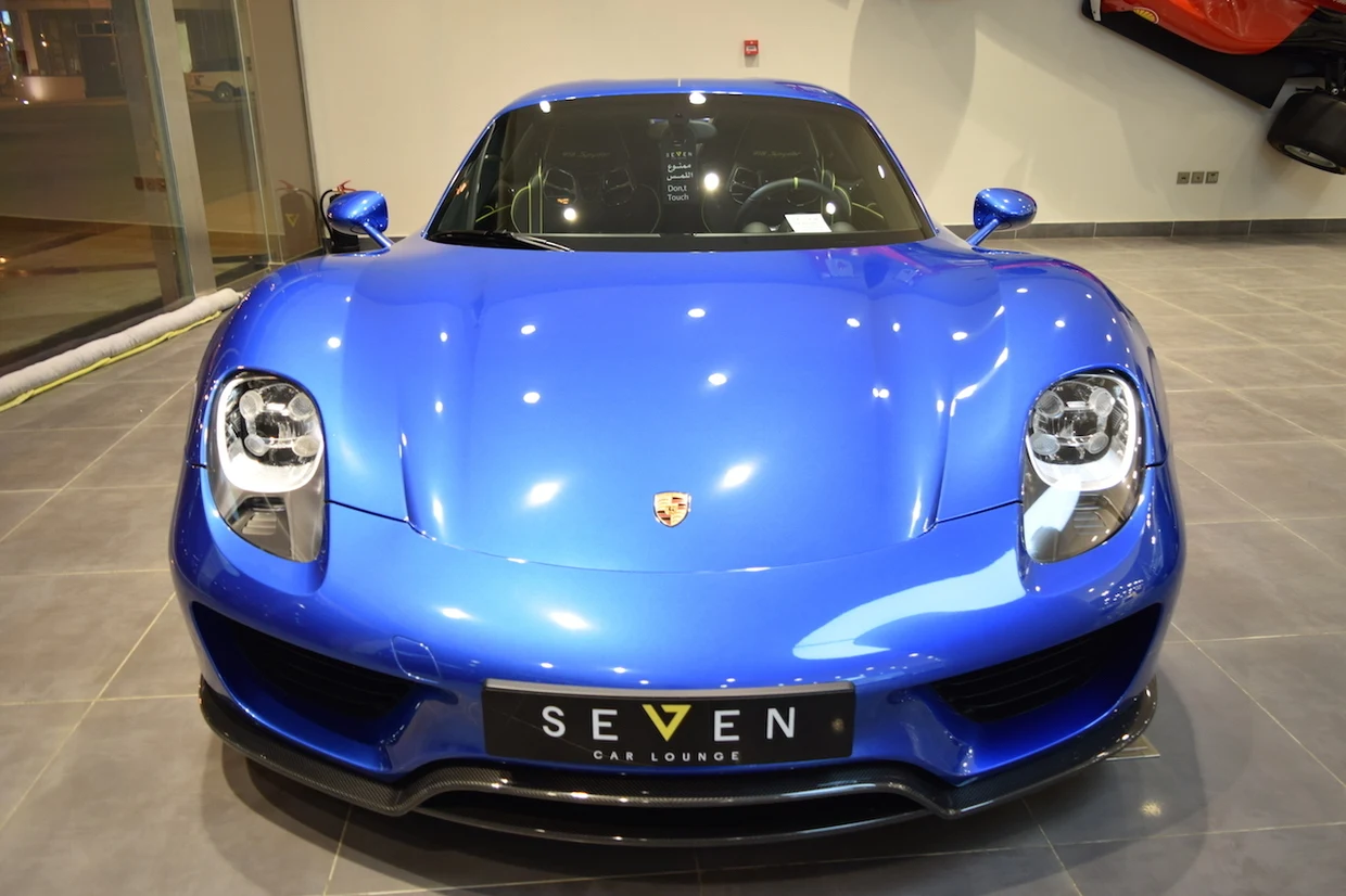 Porsche 918 Spyder xanh biển quyến rũ đẹp tuyệt vời