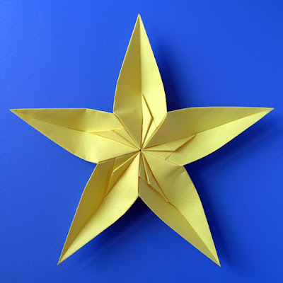 Origami, Stella convessa (retro) - Convex star (back) © by Francesco Guarnieri