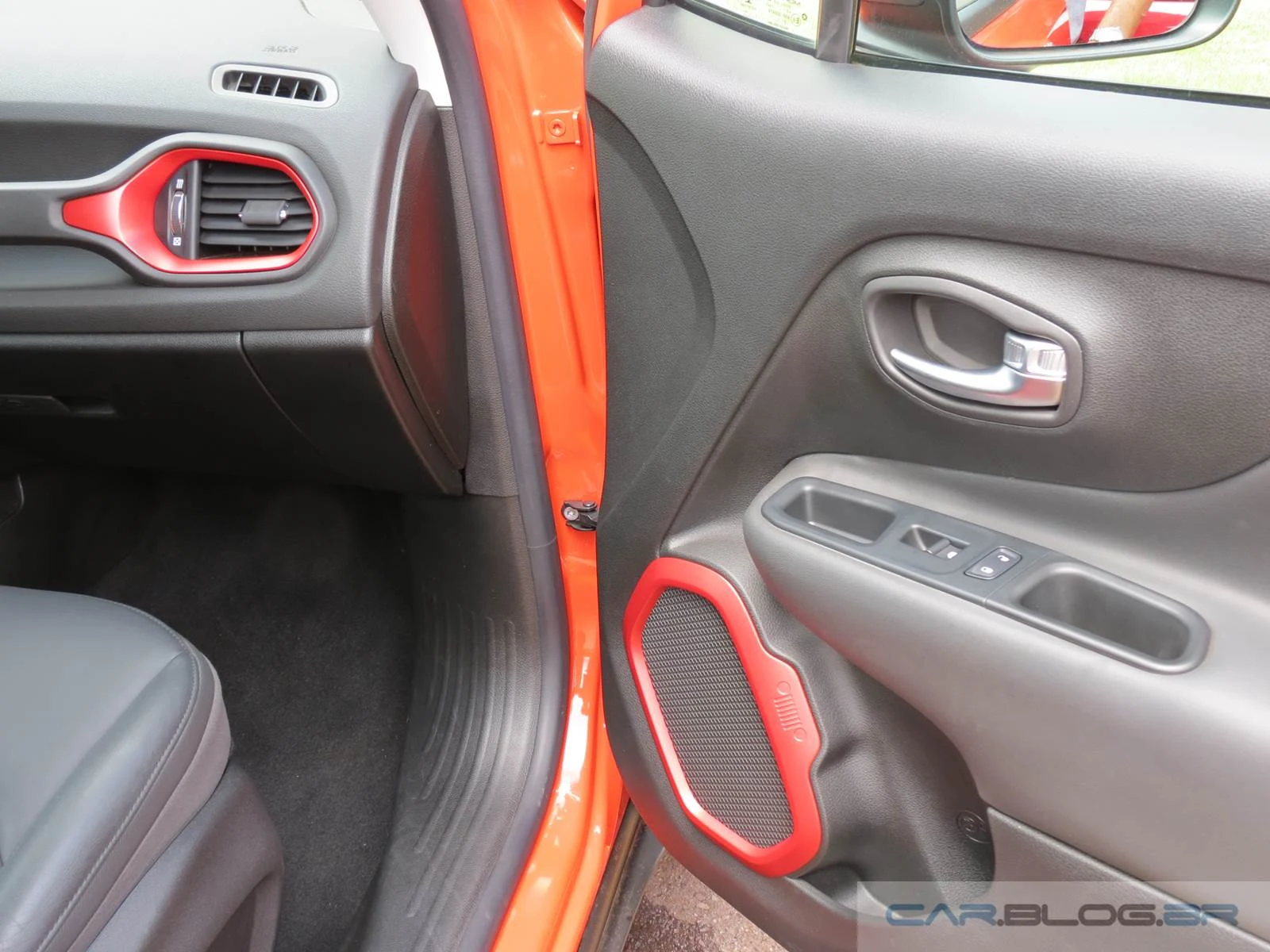 Jeep Renegade 4x4 Diesel Trailhawk - interior