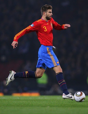 Gerard Pique Spain Euro 2012 Football Posters