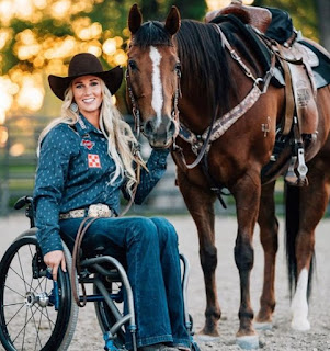 Amberley Snyder in wheel-chair with her horse