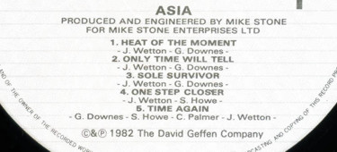 レコード盤のラベル：Asia (1st Album) / Asia