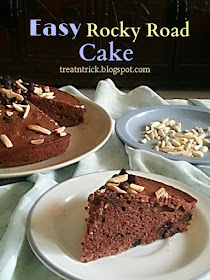 Easy Rocky Road Cake Recipe @ treatntrick.blogspot.com