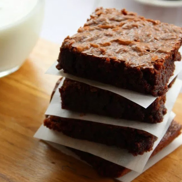 Easiest Nutella Brownies #brownies #desserts