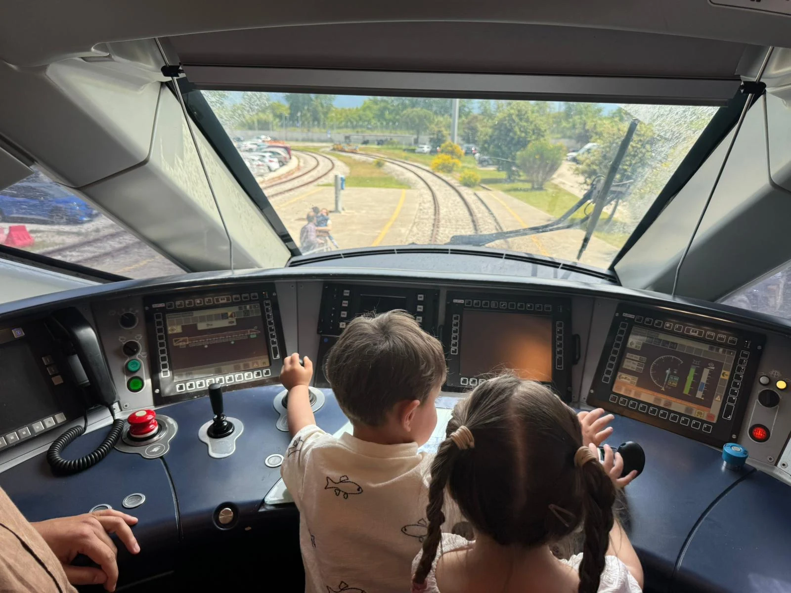Alstom ha aperto le porte dei suoi 9 siti italiani