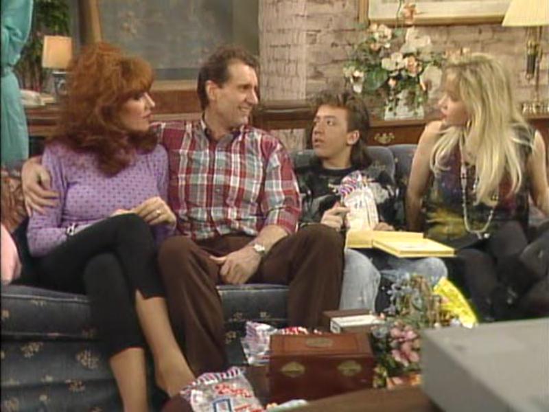 Married... With Children - The Harder They Fall