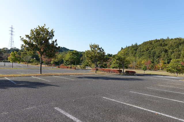 鳥取県西伯郡南部町鶴田　とっとり花回廊　駐車場