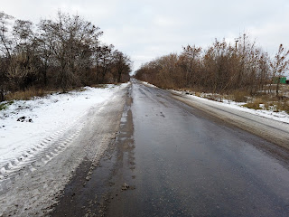 Часів Яр. Дорога до міста після залізничного переїзда