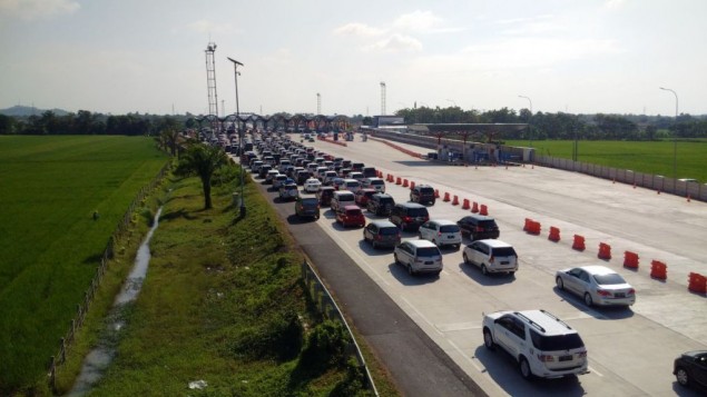 Arus Balik Lebaran 2016 di Tol Palimanan