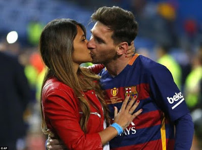 Messi Shares Smooch With Partner After Copa Del Rey Win 