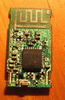 Foto mostra o PCB do receptor USB do lado do IC principal.