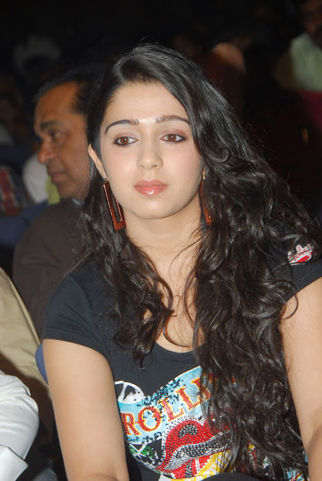 charmi in new pion test charmi in tight tshirt tight jeans