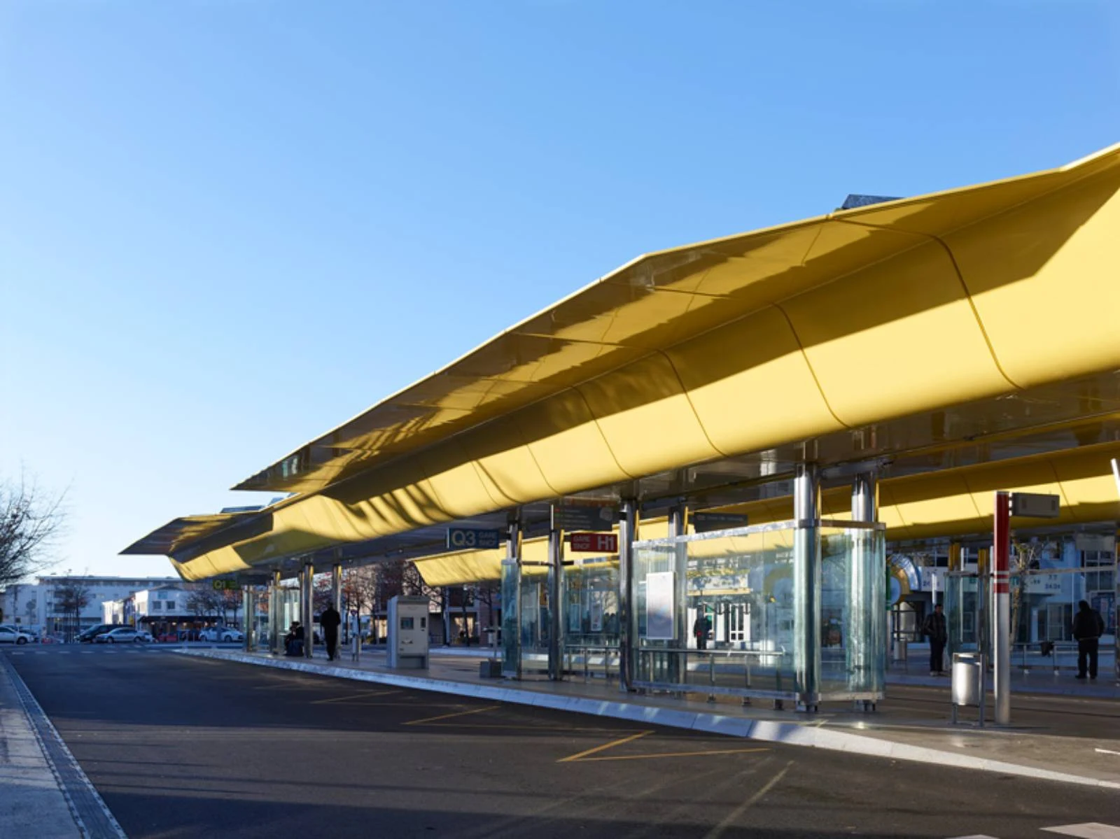 Saint Nazaire railway station by Tetrarc architects