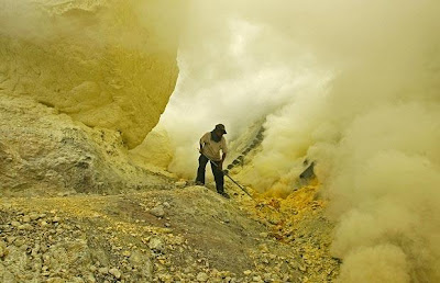 sulphur clouds