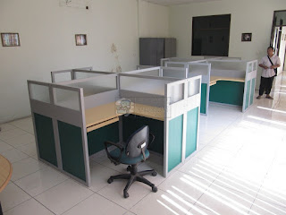 Cubicle Workstation 4 person Meja sekat 1 set 4 orang 