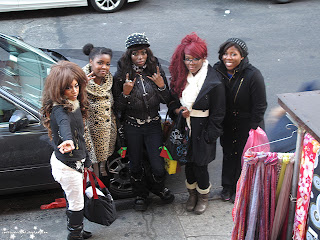 black gyaru, gyaru fashion, gyaru meet, chinatown, group shot,