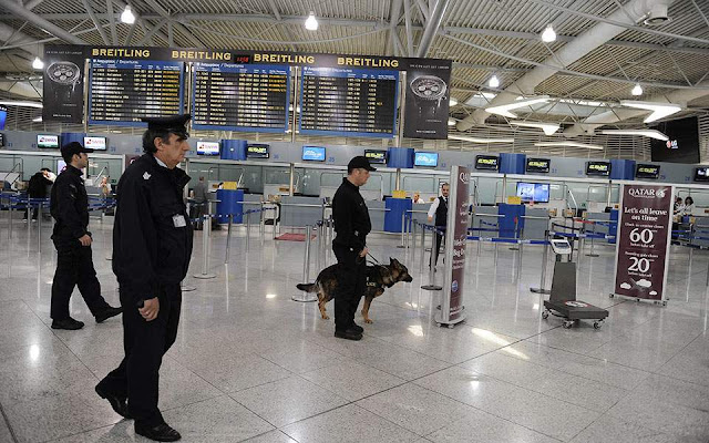 Greek Cypriot man swallows sachets containing cocaine, arrested at the airport