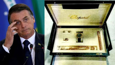 Bolsonaro recebeu pessoalmente o segundo pacote com joias sauditas, no Alvorada