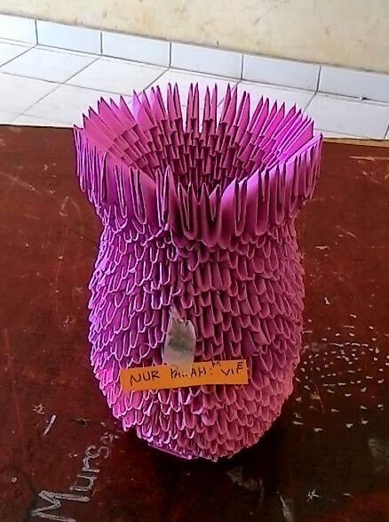  Cara  Membuat Vas  Bunga  dengan Kertas Seni Rupa