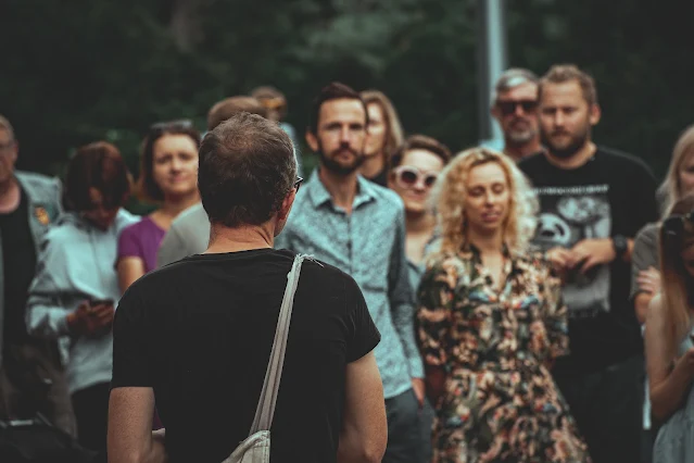 Bydgoskie Nieznane - Spacer po dzielnicy z Pawłem Kołaczem - Wisła, port, Rybaki i cień ! WMiI UMK