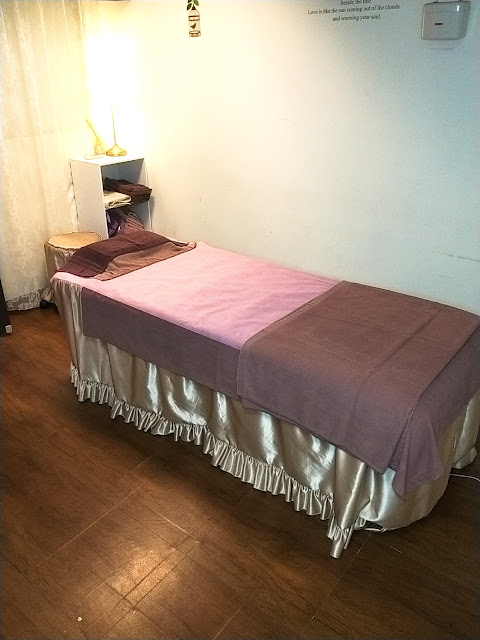 在仙蒂詩&brand new spa芳療館，時光仿佛凝結成了一朵朵柔美的花瓣，綻放著恢弘而優雅的氛圍。