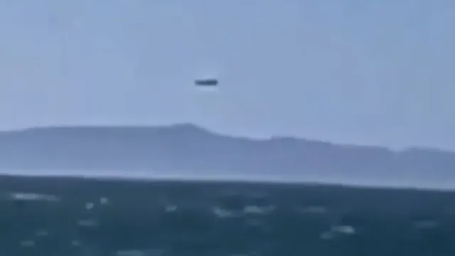 Real UFO sighting over a lake in the USA.