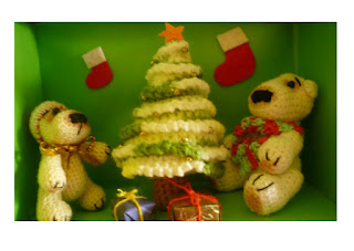 crochet christmas mini pattern polar bear christmas tree gift