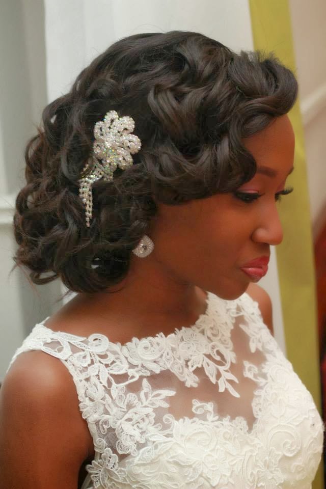 Dahlia Weddings: Bridal hairstyles