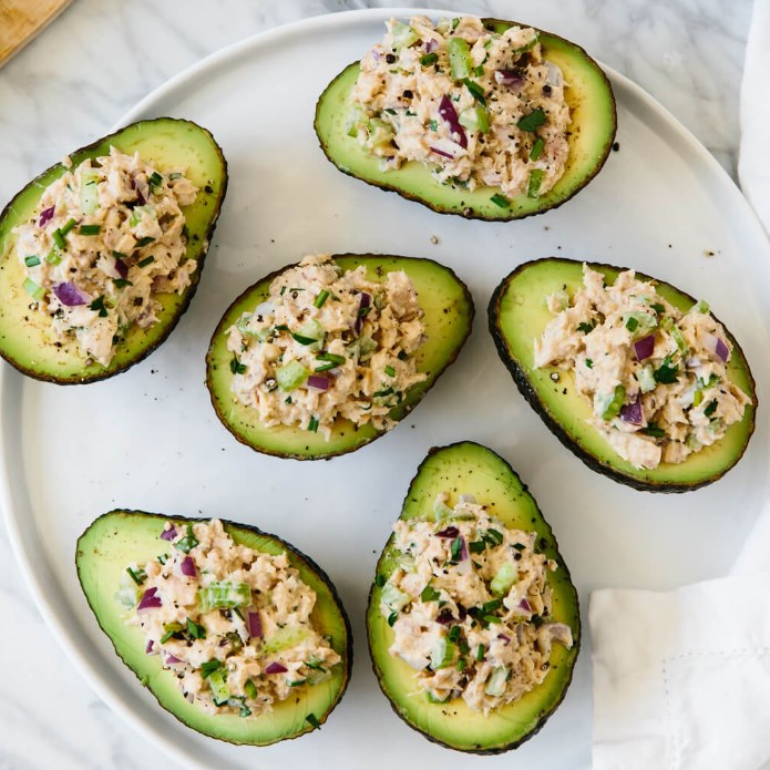 TUNA STUFFED AVOCADOS #lowcarb #keto