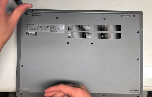 Tutorial] Lenovo L340-15API Quick RAM Upgrade | 9to5gadgets