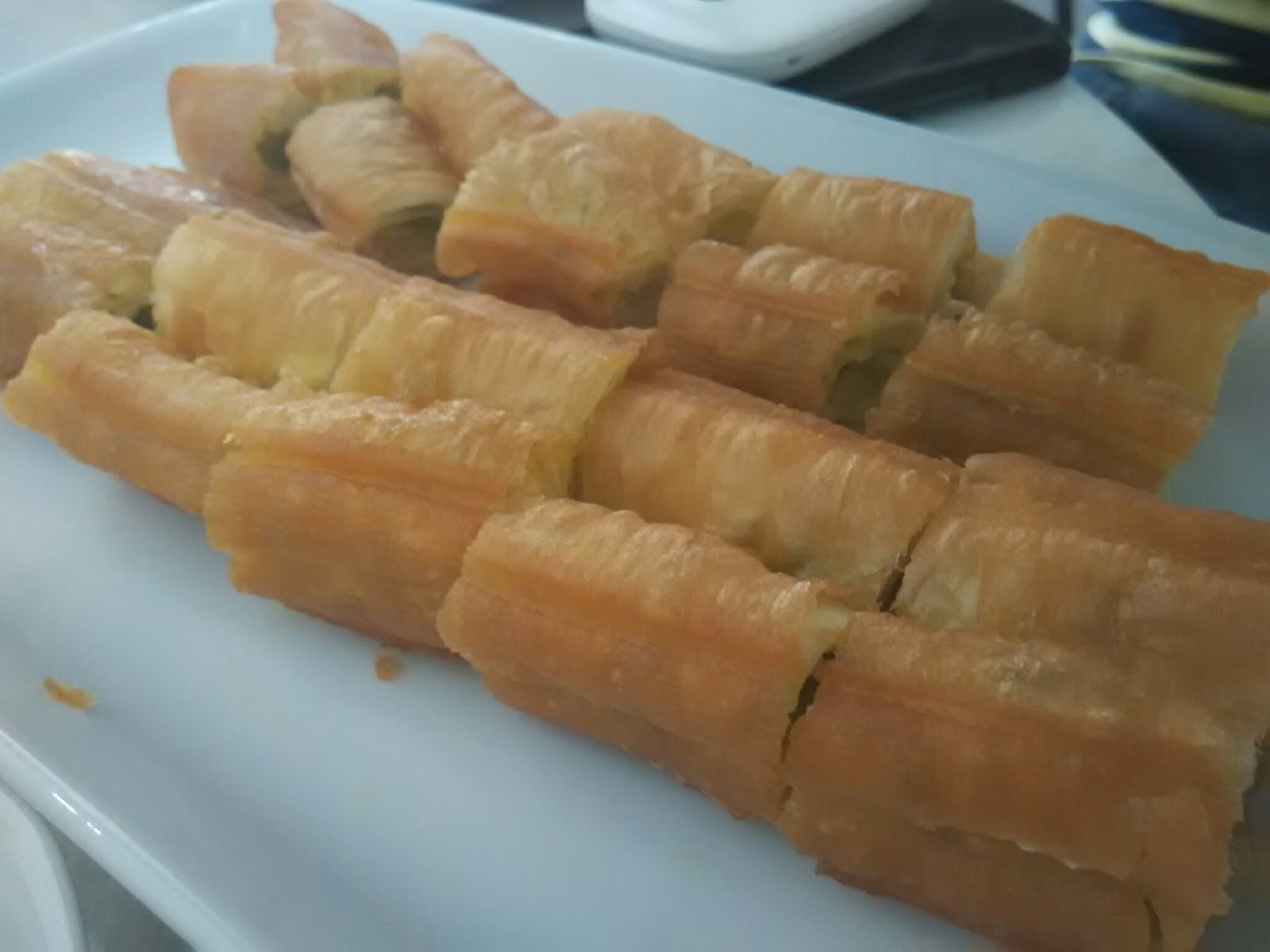 It's About Food!!: Li Er Cafe - Kuih Nyonya 莉兒娘惹糕點 @ Burma 