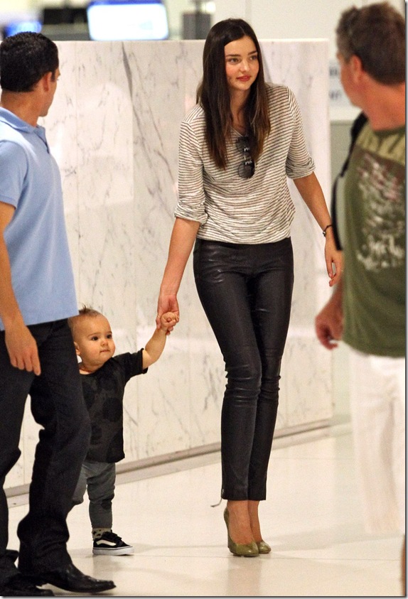 miranda-kerr-hot-mom-5