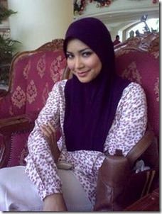 ayu-raudhah-bertudung