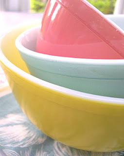 Vintage Pyrex baking bowl trio by The Laundry