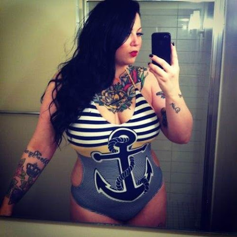 Dangerous Curves Ahead! 12 Gorgeous Curvy Tattooed Babes