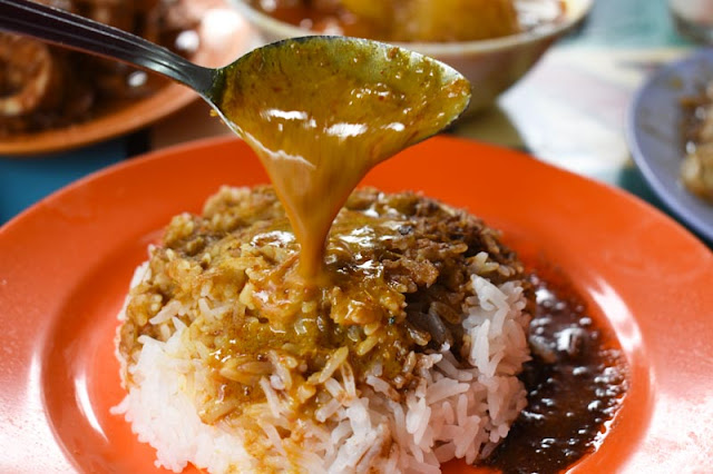 Hainanese Curry Rice