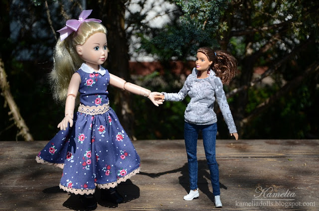 Comparison of Jolina Ballerina Zapf Creation doll and Barbie made to move.