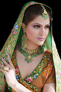 Beautiful Indian  the dress For Bridal  Wedding Makeup, bridal wedding makeup pic, wedding dress