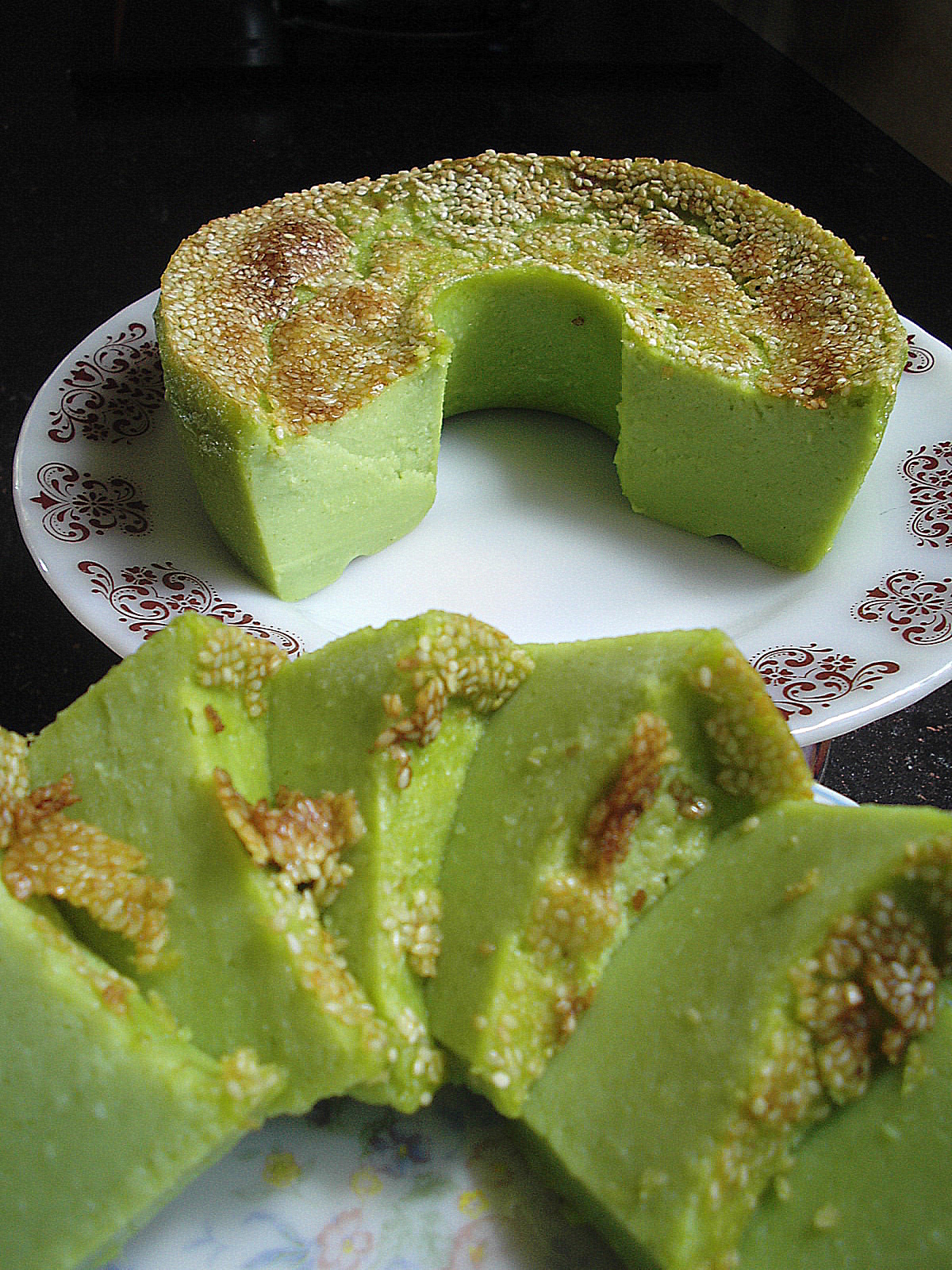 KUIH BAKAR BIJAN