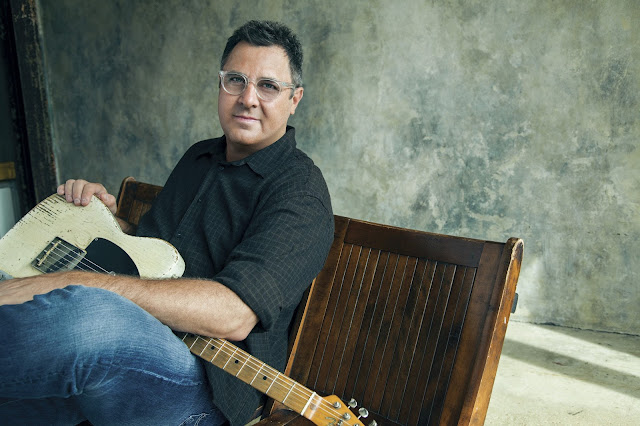 Facts About The Renowned Country Singer Vince Gill