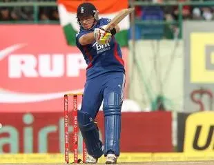 Ian Bell 113* - Suresh Raina 83 - India vs England 5th ODI 2013 Highlights