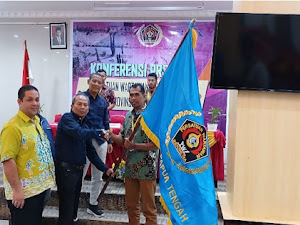 Konferensi Perdana Hantarkan Lamberth Nahkodai PWI Papua Tengah