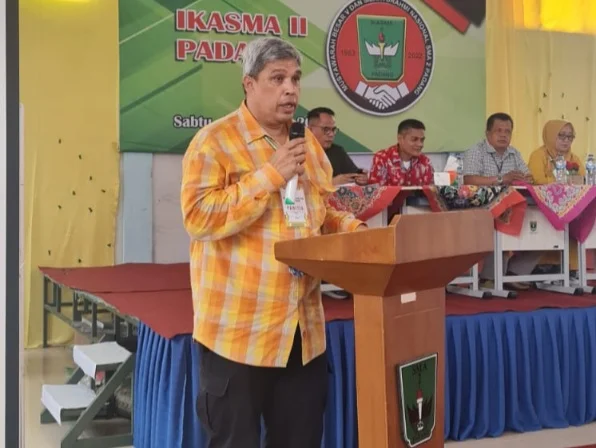 DR. Insannul "Nanuk' Kamil Aklamasi Jadi Ketum Alumni SMAN 2 Padang