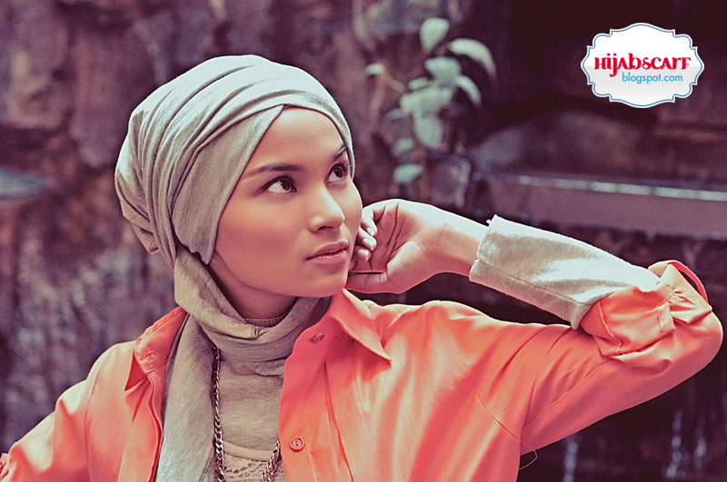 Style Spotted : Ms. Inna Rovita - Hijab Scarf