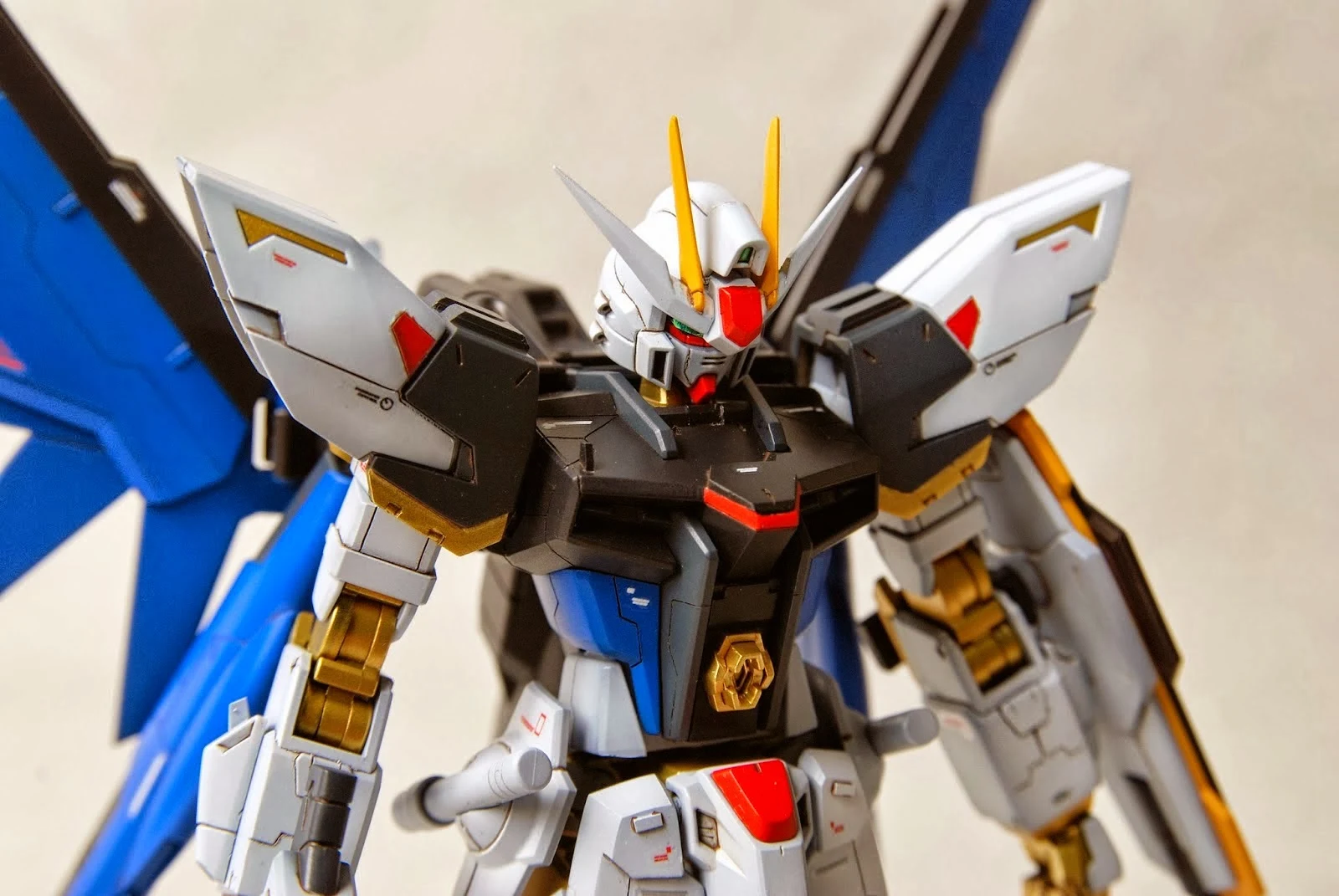 Custom Build: HGBF 1/144 Build Strike Gundam Full Package [Strike Freedom Colors]