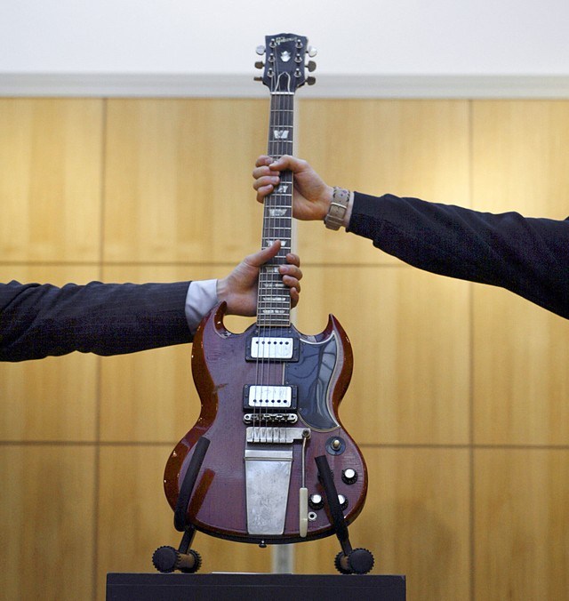 Fabricante das guitarras Gibson declara falência