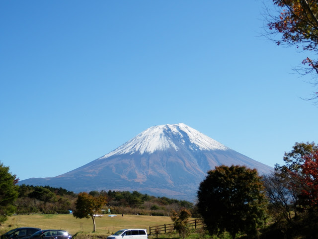 朝霧からの富士山