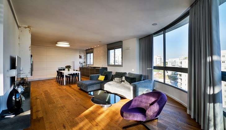 Living room in the Penthouse Apartment in Ramat HaSharon, Israel