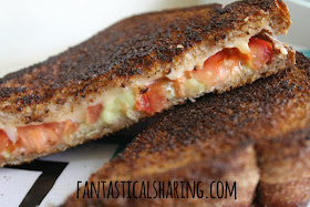 Goudalicious Grilled Cheese Sandwiches | Melted bacon gouda, juicy fresh tomato, and smooth guacamole - the perfect combo for a sandwich